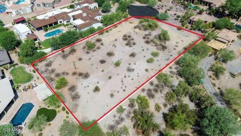 3311 E Stella Ln-small-012-006-DJI 0149-