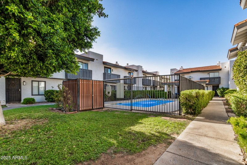 3434 N 11th Street 5