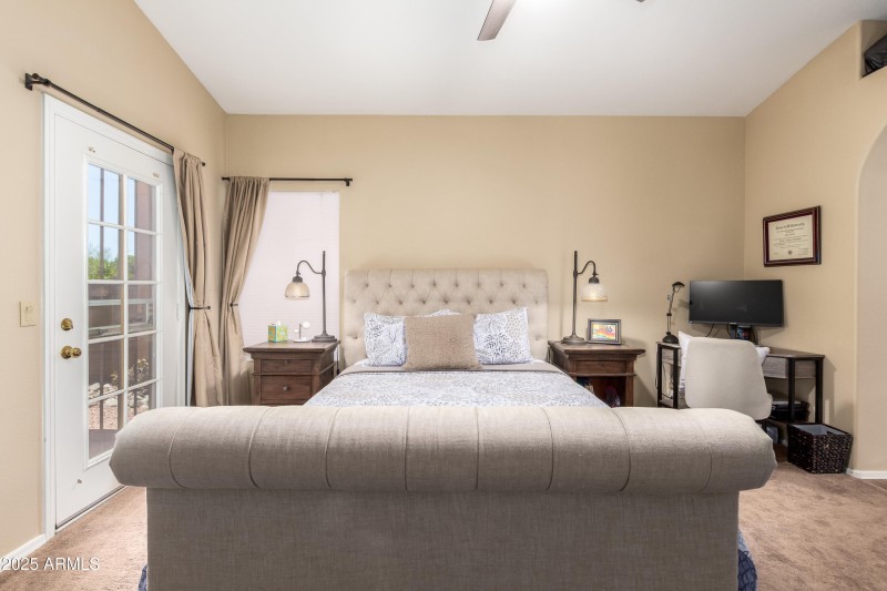 6884b5_19 - Raftriver