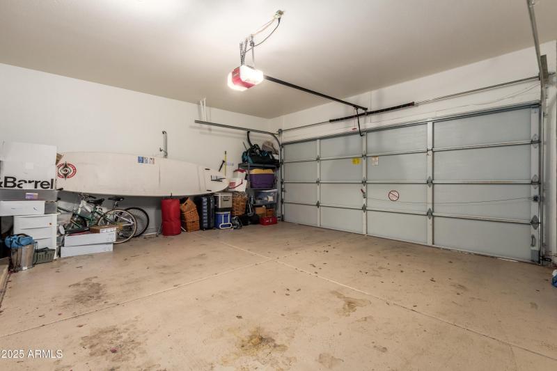 6884b5_30 - Raftriver