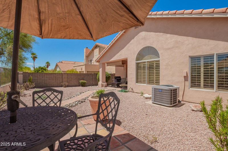 6884b5_36 - Raftriver