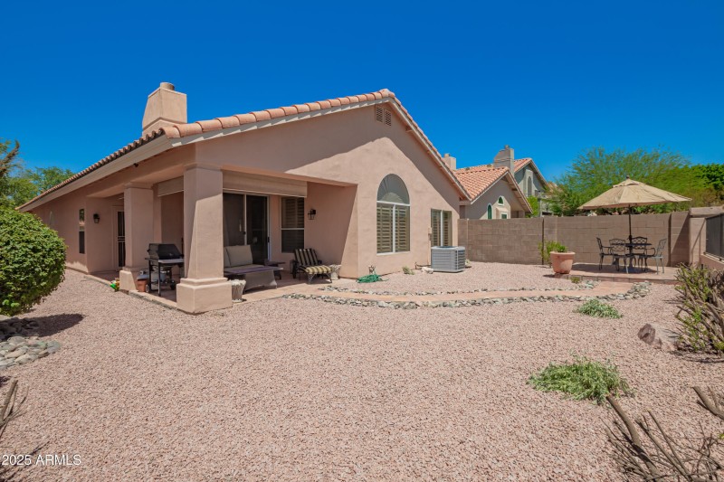 6884b5_37 - Raftriver