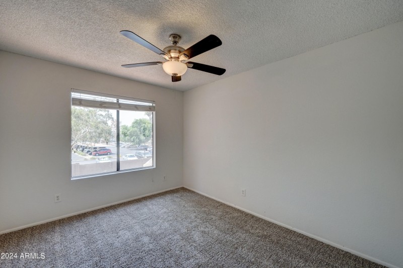 1905 E University-10