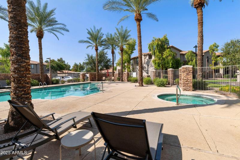 2155 N-036-025-DLB 2897-MLS_Size