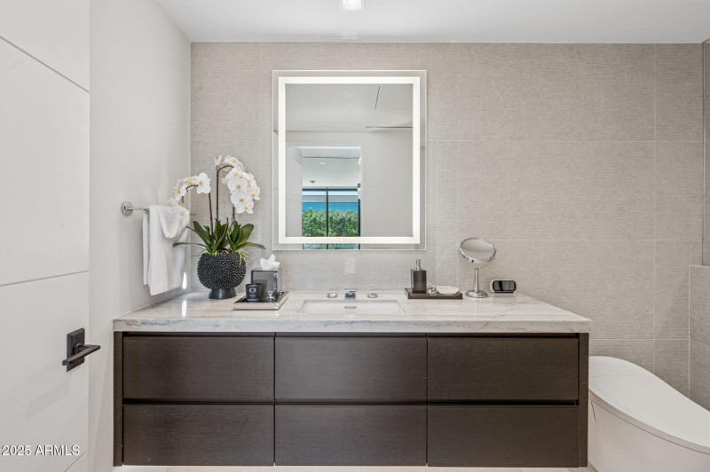 Guest Ensuite 2