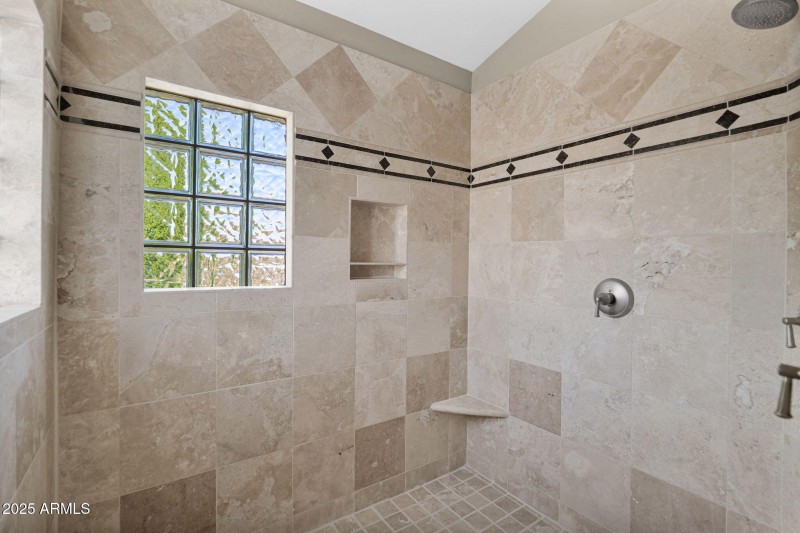 45-web-or-mls-P1279333