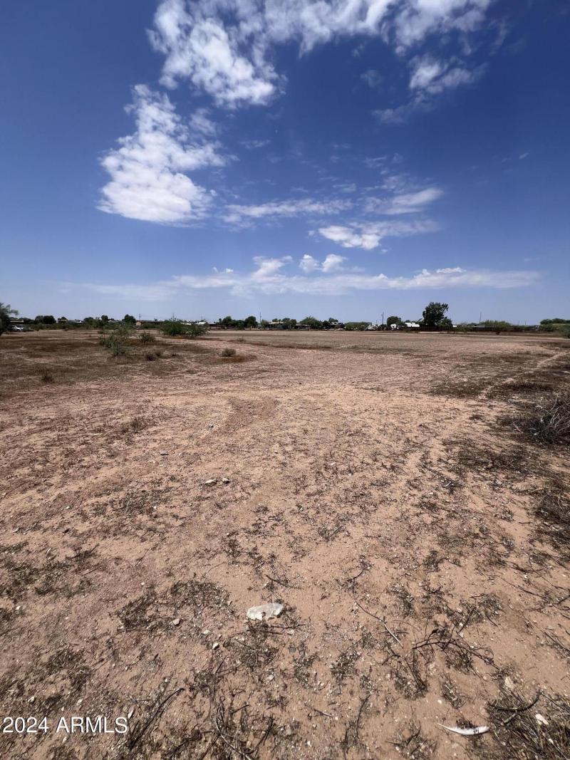 24400 W Peakview Rd. Wittmann, AZ 85361