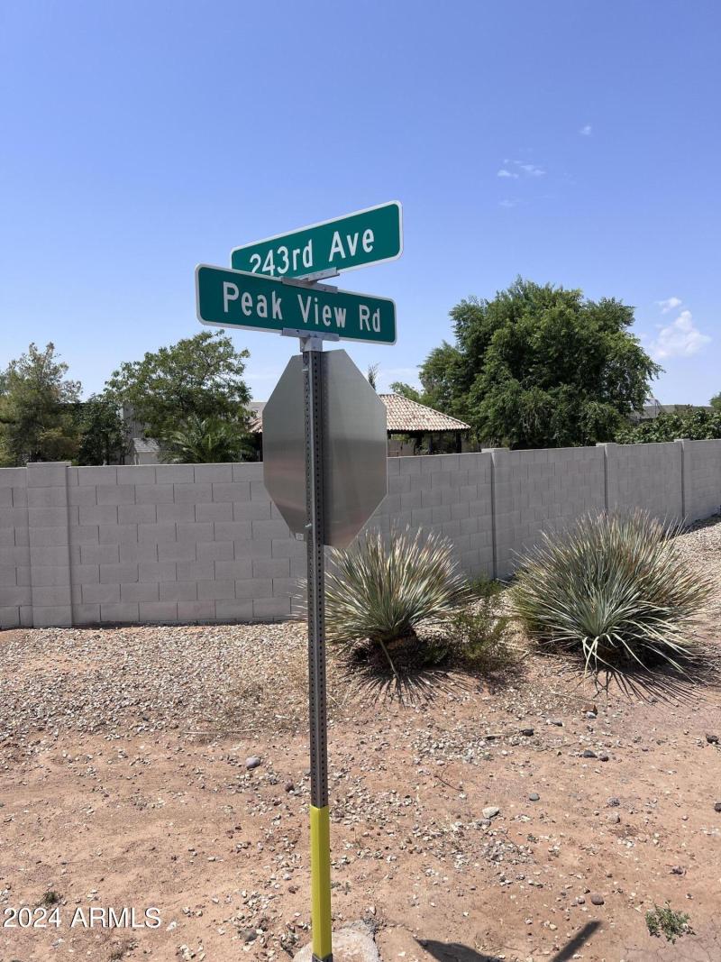 24400 W Peakview Rd. Wittmann, AZ 85361