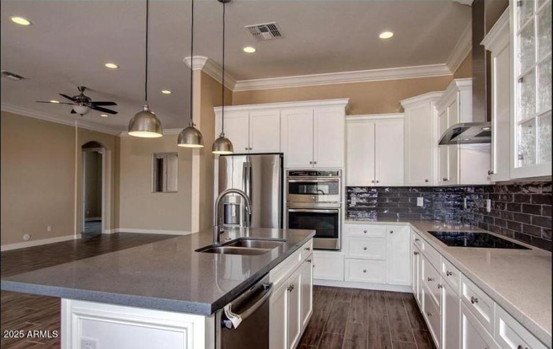 04 Kitchen