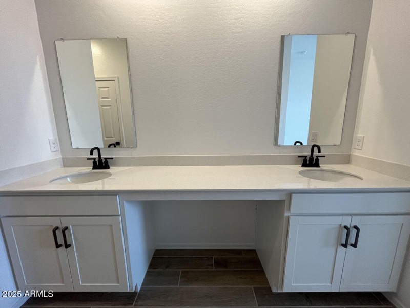 20 - Primary Bath