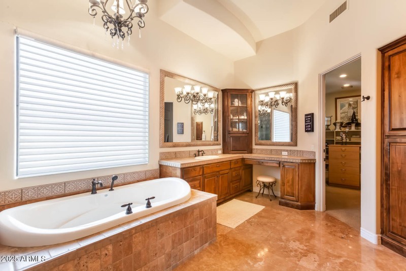 2778-E-Locust-Dr-MLS-7