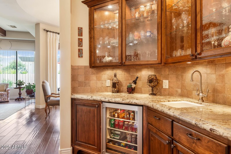 2778-E-Locust-Dr-MLS-25