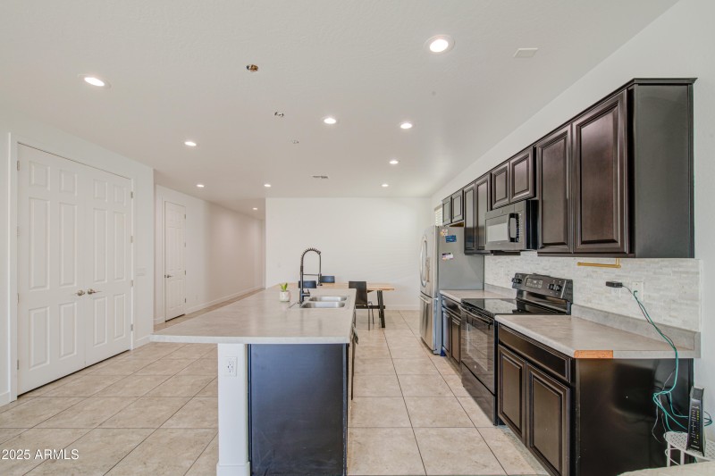 Kitchen 8