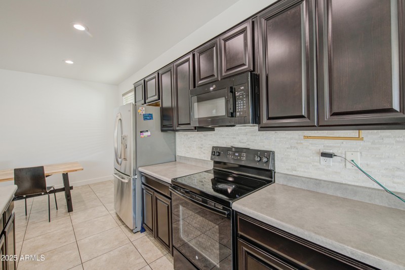 Kitchen 9
