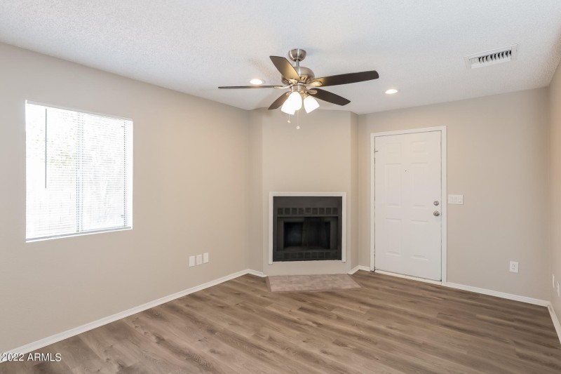 008-photo-bonus-room-11372759