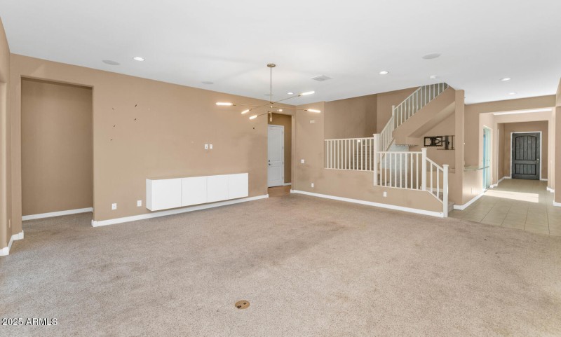 10718 E Lumiere Ave-large-010-027-10718