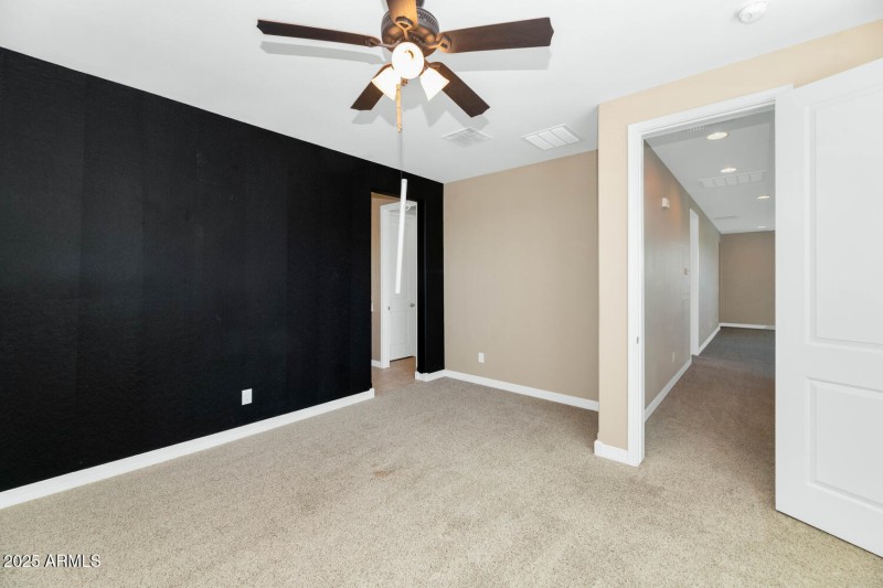 10718 E Lumiere Ave-large-035-037-10718