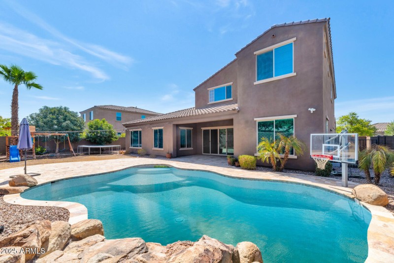 10718 E Lumiere Ave-large-043-017-10718