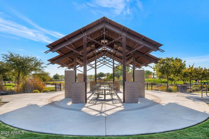 10718 E Lumiere Ave-large-050-036-10718