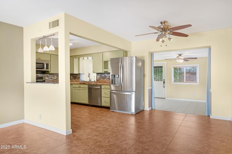 Kitchen 1
