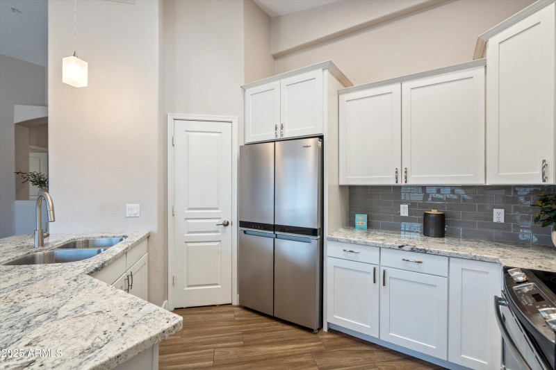 19-Kitchen