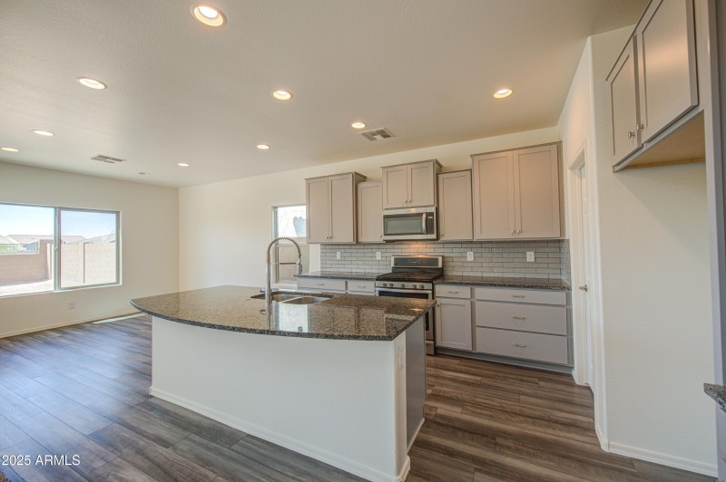 Kitchen 1