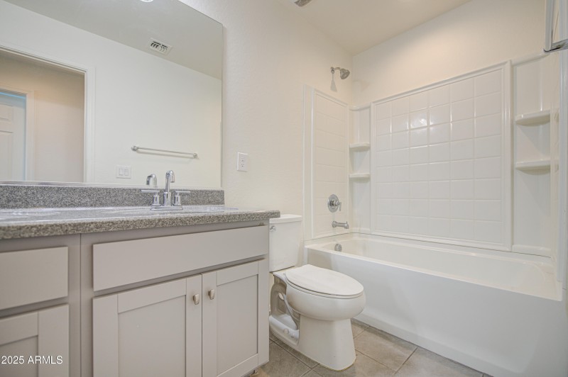 Bathroom 3-pic 2
