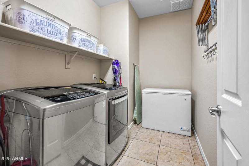 44353WEddieWay-39