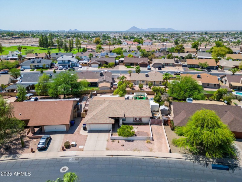 29-web-or-mls-1632 N Temple St-29