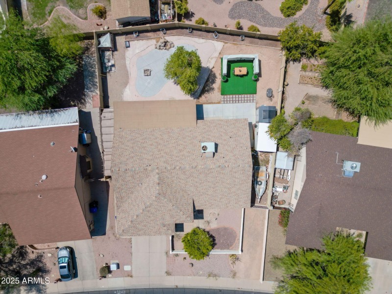 35-web-or-mls-1632 N Temple St-35