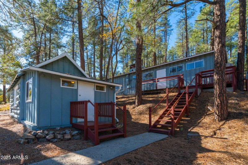 29-web-or-mls-1210-white-spar-rd
