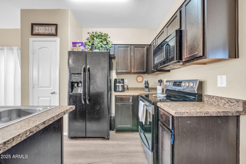 7741 W Giles Rd-12