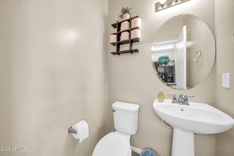 7741 W Giles Rd-19