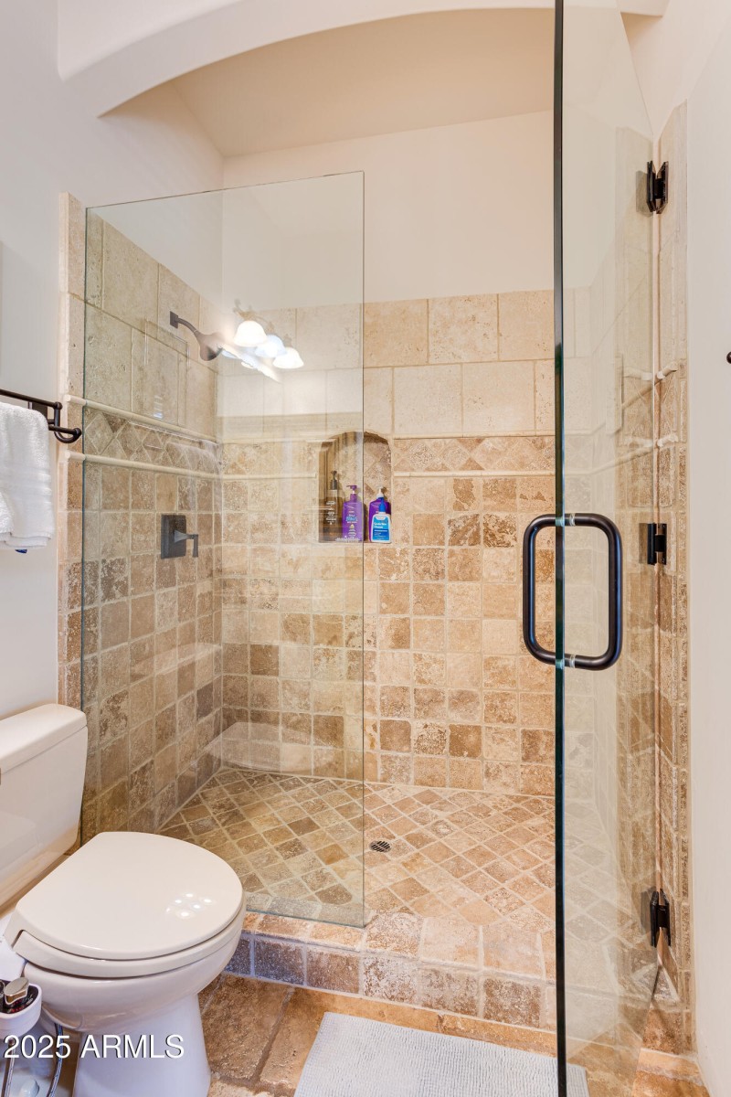 guest bathroom 2