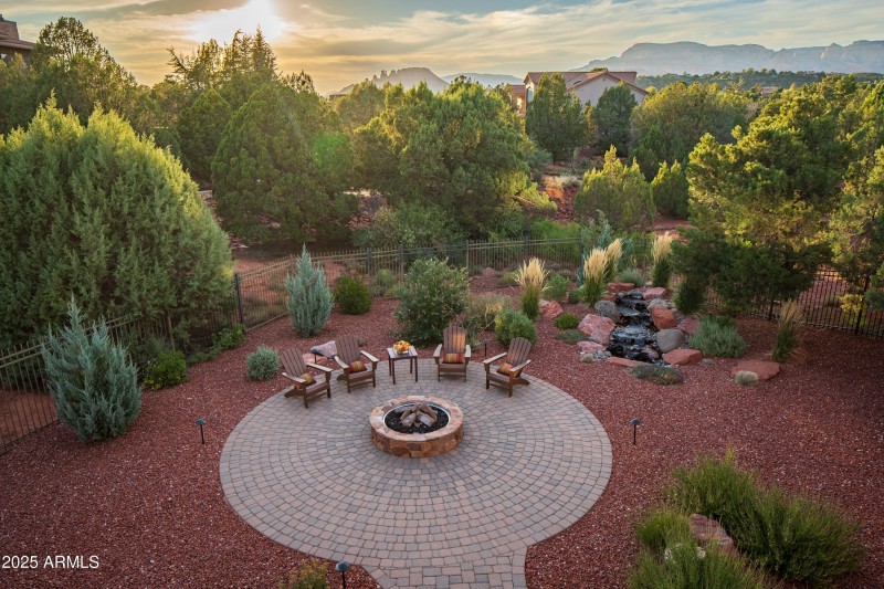 FIRE-PIT & WATER FEATURE
