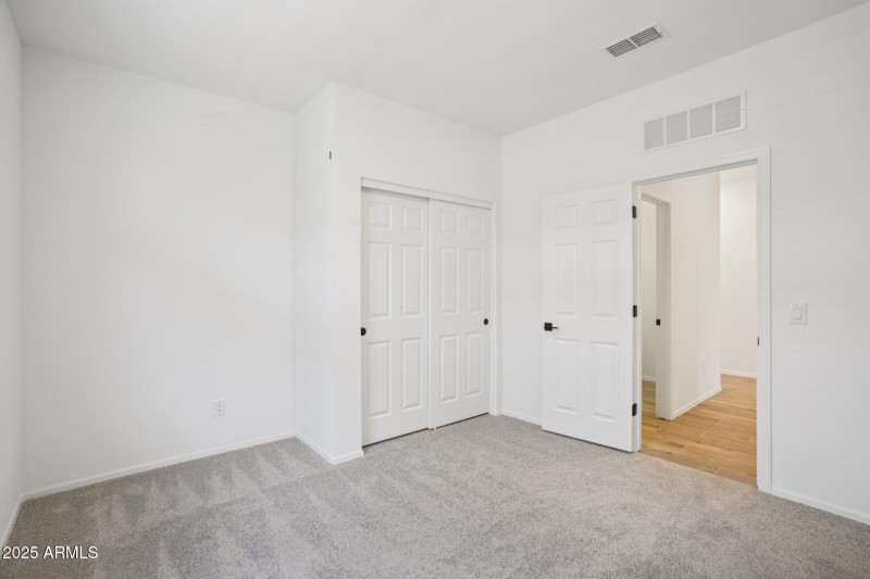 17-web-or-mls-W Moeller Rd-S1308-017