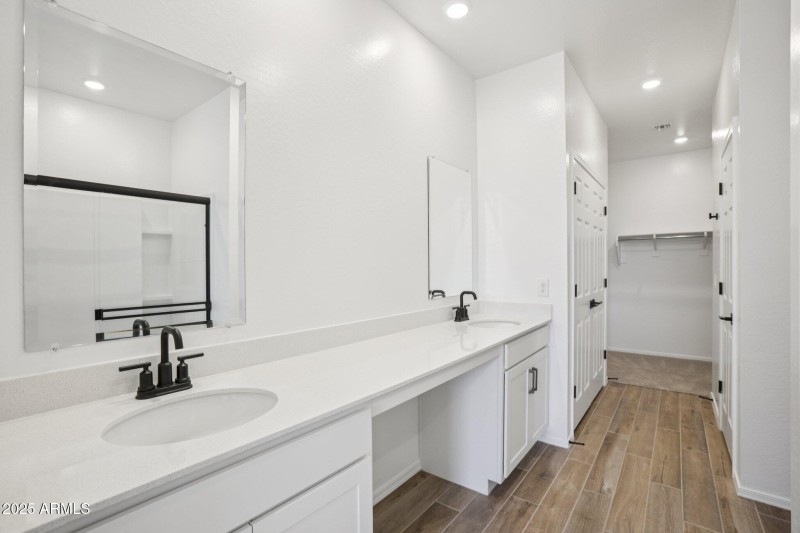 22-web-or-mls-W Moeller Rd-S1308-022