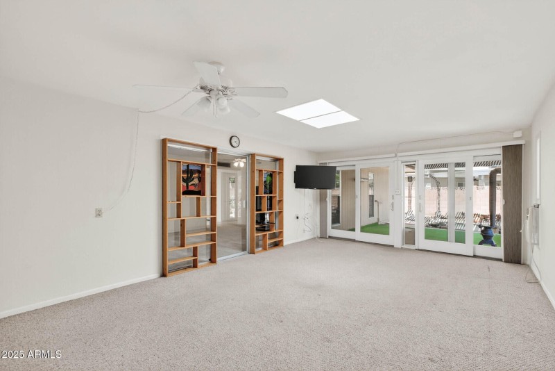 Enclosed AZ Room