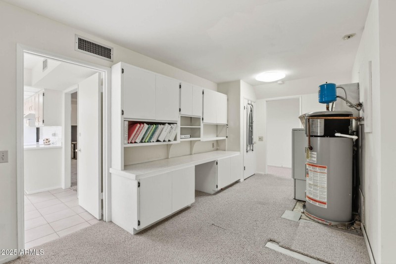Utlity/hobby room