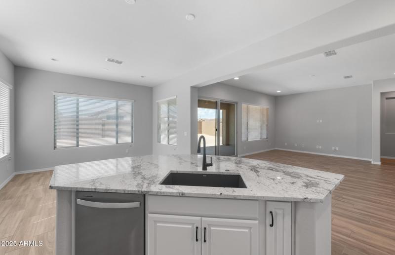 Kitchen/Cafe/Gathering Room