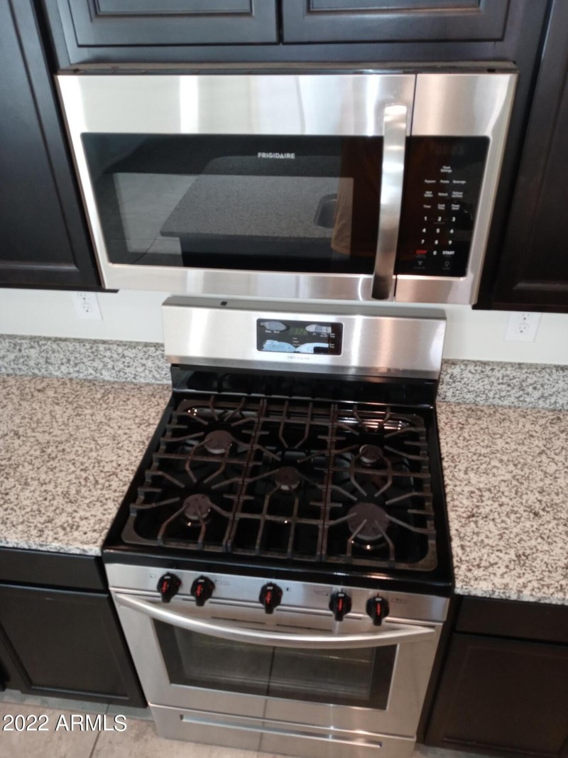 31009 W COLUMBUS AVE27