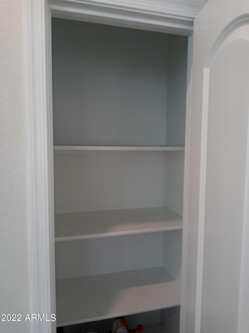 31009 W COLUMBUS AVE23