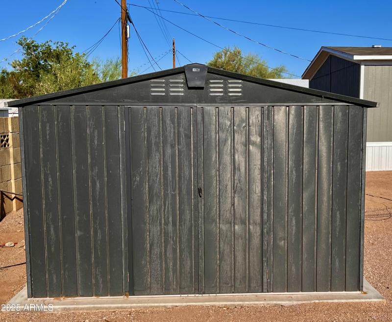 P Storage Shed included