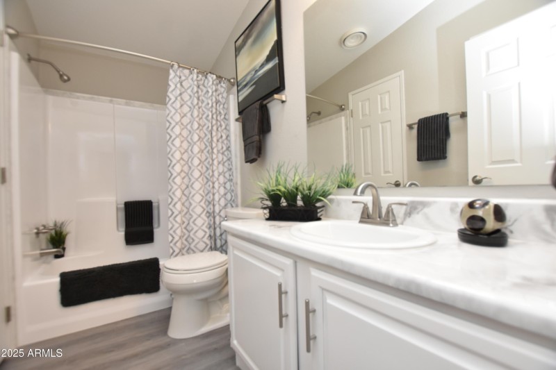 2nd bath_1085