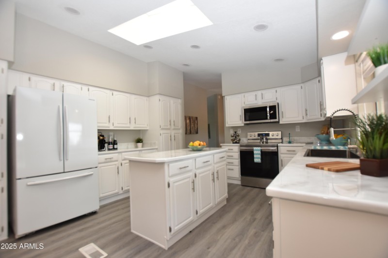 Kitchen 1054
