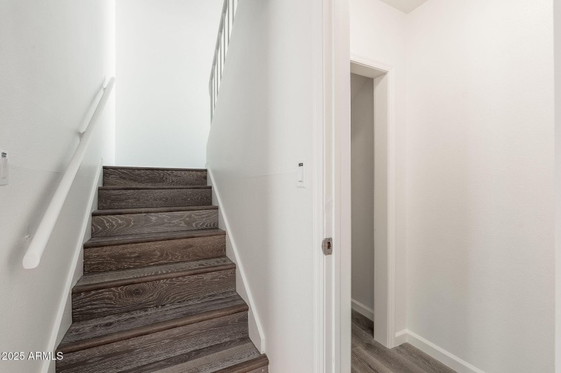 7684 E Minnezona Ave - 019