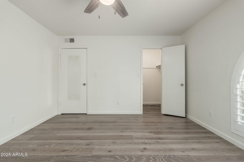 7684 E Minnezona Ave - 028