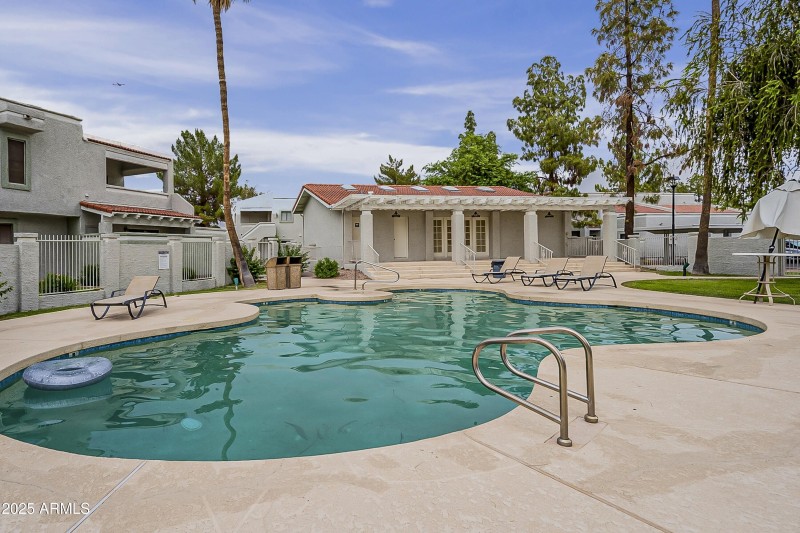 River Community HD-4