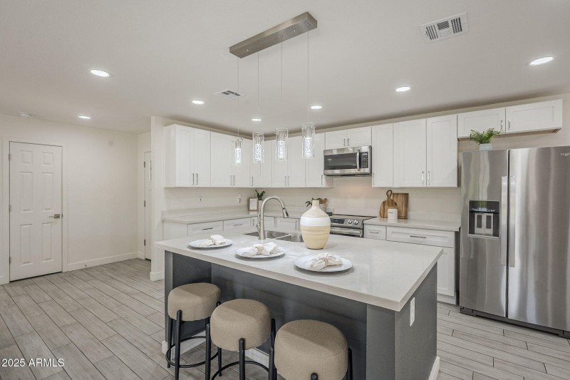 15-web-or-mls-Montebello-15