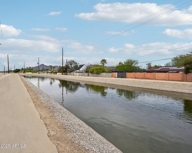 Located on Arizona Canal Trail